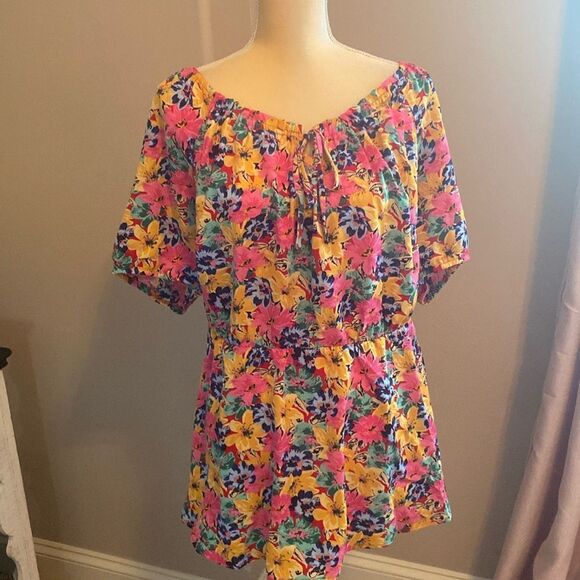 NWT Bloomchic Top (size 18/20) - Picture 2 of 6